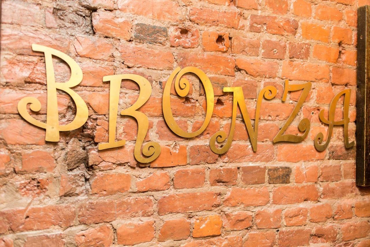 Bronza Hotel Αγία Πετρούπολη Εξωτερικό φωτογραφία